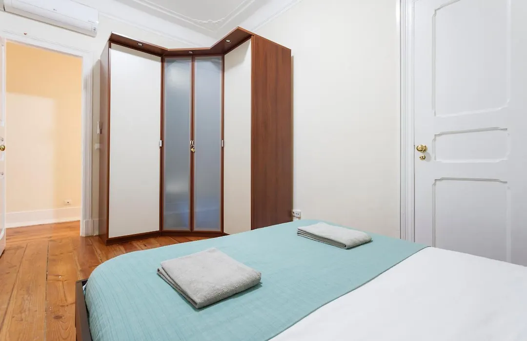 Lisbon Liberdade Central Apartments-1